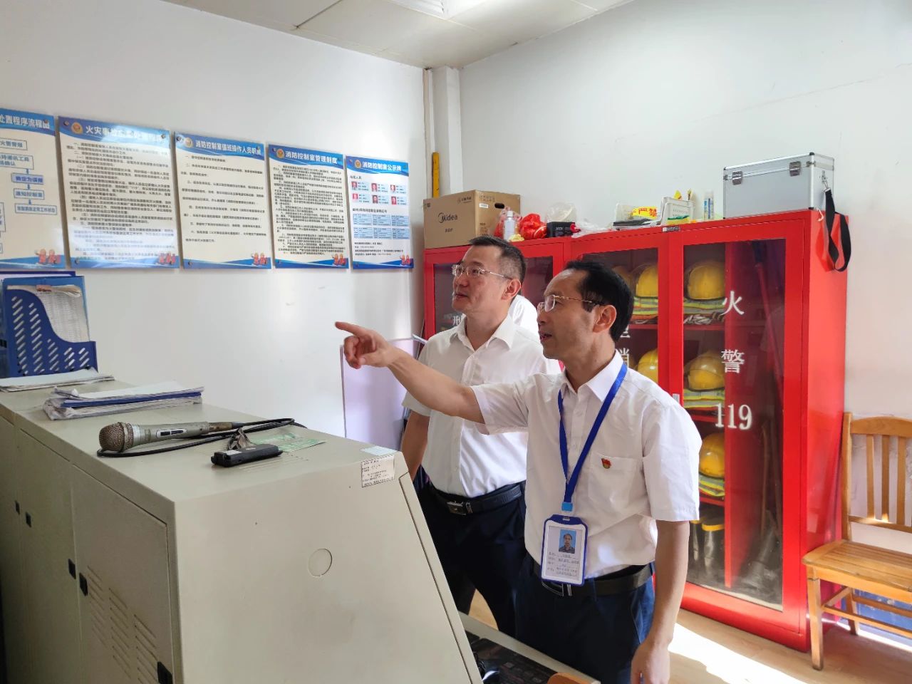 b4aa4599f99b7704d5f833115546ce9c.jpg b4aa4599f99b7704d5f833115546ce9c.jpg