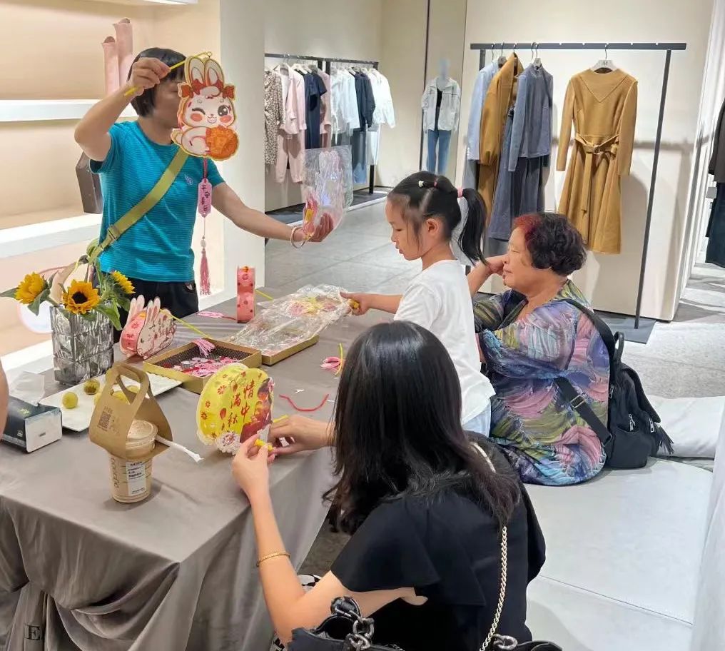 86d744db2aeb8c925ea80439a71244ff.jpg 86d744db2aeb8c925ea80439a71244ff.jpg