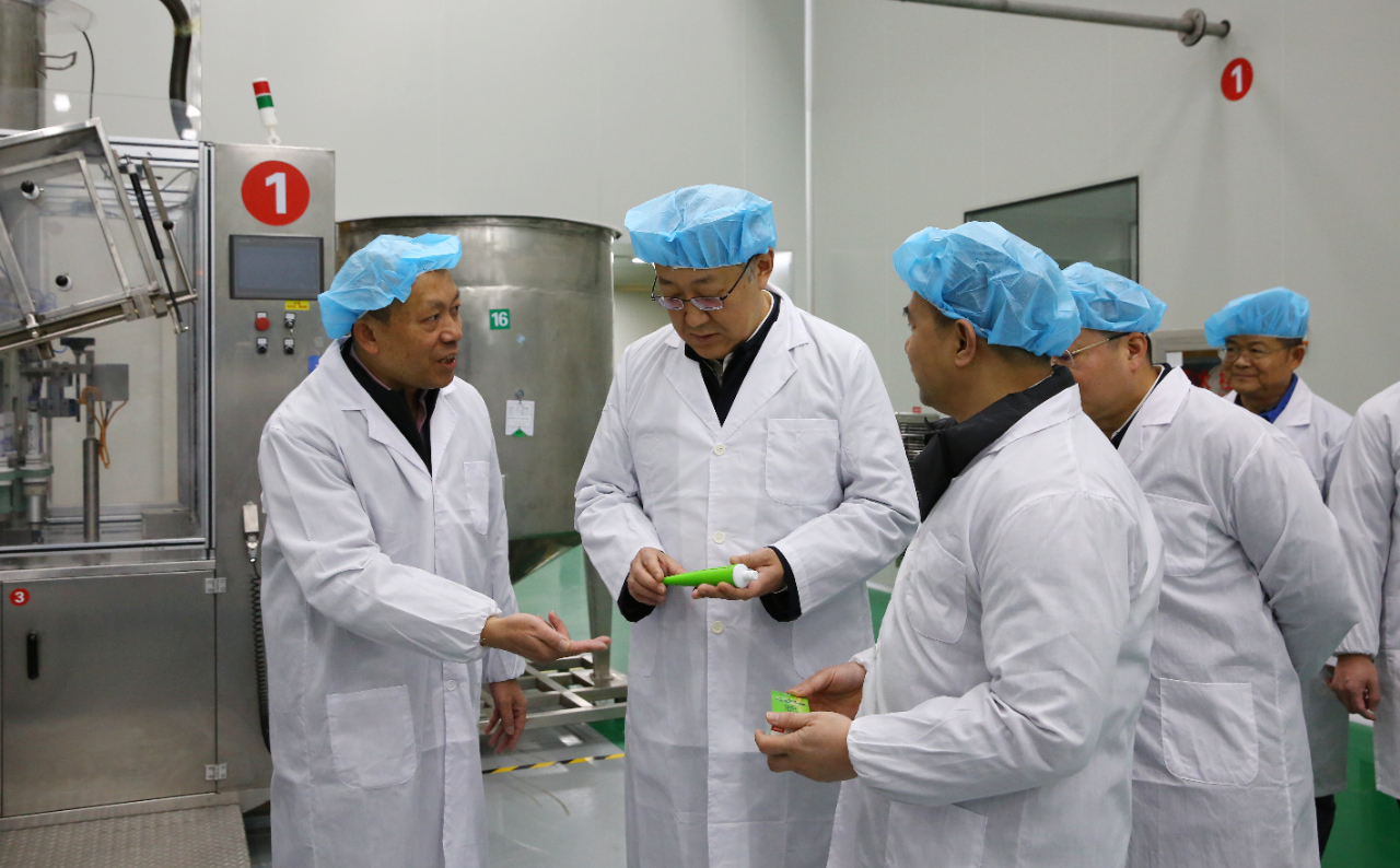 eb961402b9f64bbb6c9e88296cb28051.jpg eb961402b9f64bbb6c9e88296cb28051.jpg