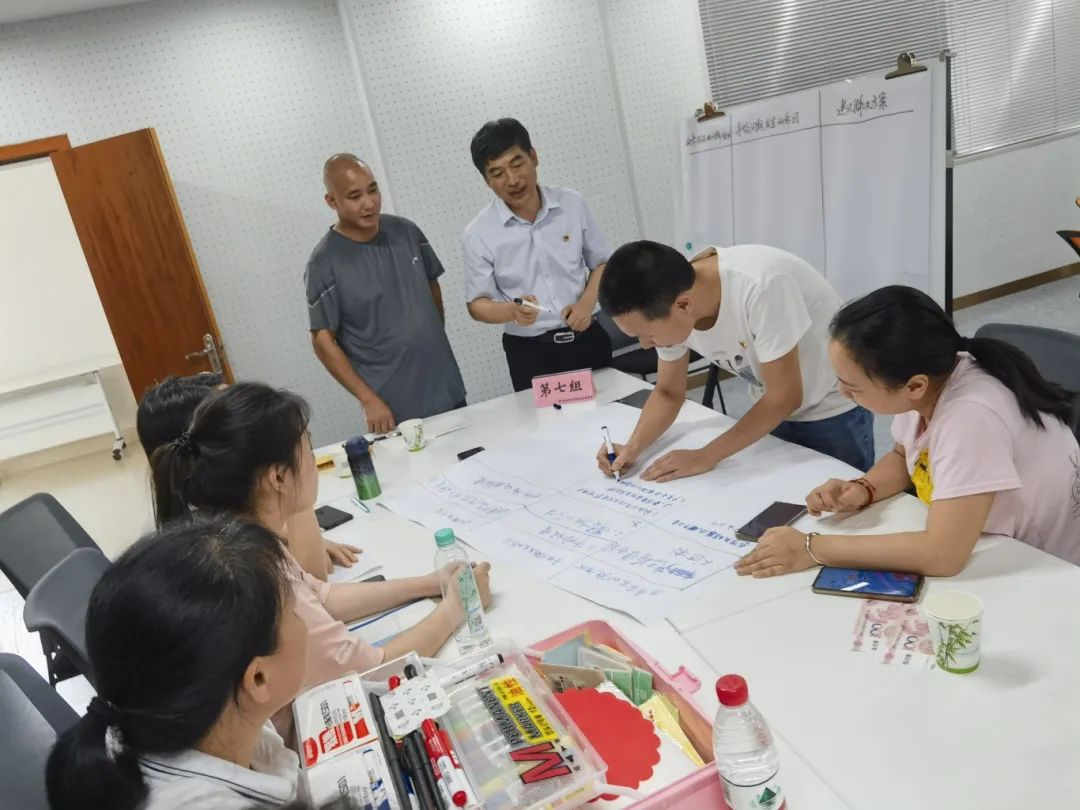 8e1263818c5478cc8b35d26378592e2d.jpg 8e1263818c5478cc8b35d26378592e2d.jpg