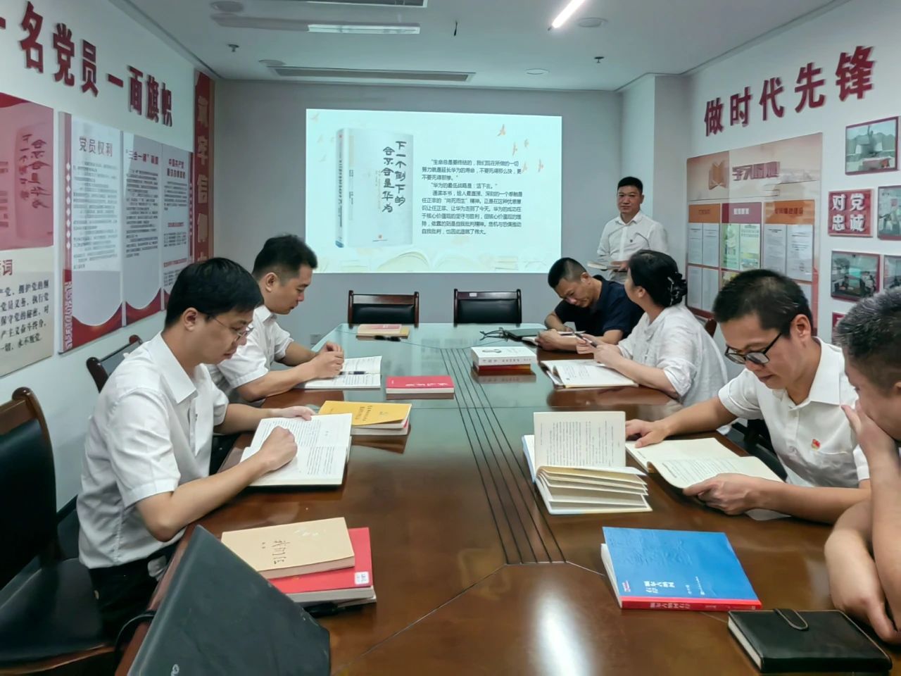 7066787aed981804046664541be4d37c.jpg 7066787aed981804046664541be4d37c.jpg