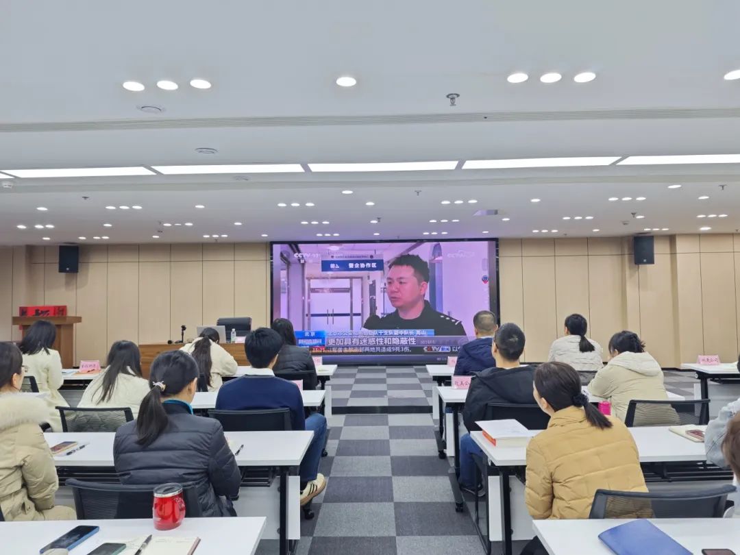 03e09921af021e3a369ebc69a2ad4f76.jpg 03e09921af021e3a369ebc69a2ad4f76.jpg